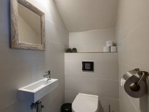 Deluxe Apartment Near Beach photo 10