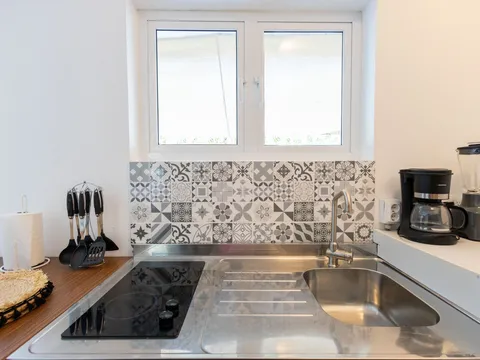Deluxe Apartment Near Beach photo 5