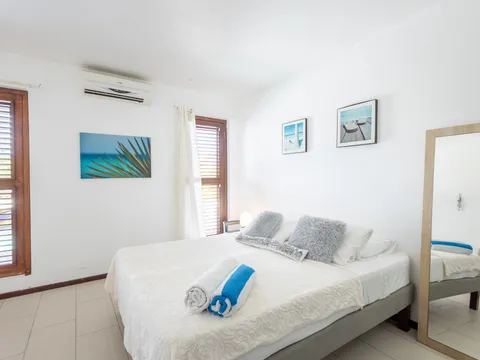 Deluxe Apartment Near Beach photo 7